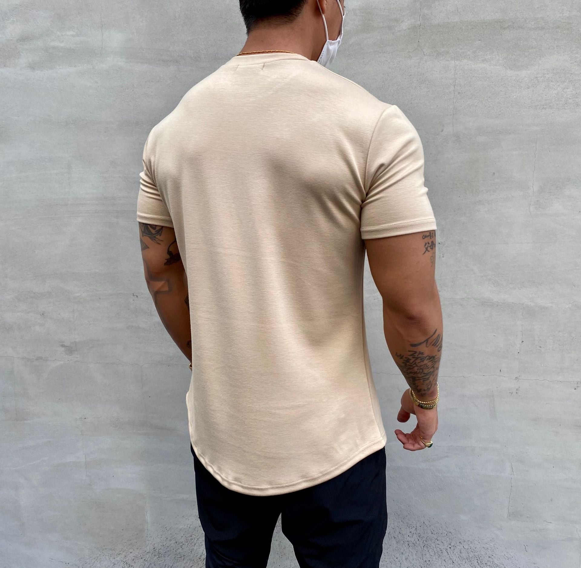 Reines Baumwolldehnungs-Sport-T-Shirt